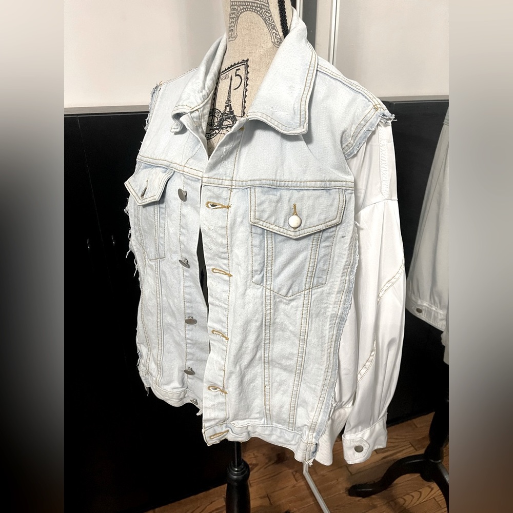 Jean jacket with windbreaker sleeves and back
